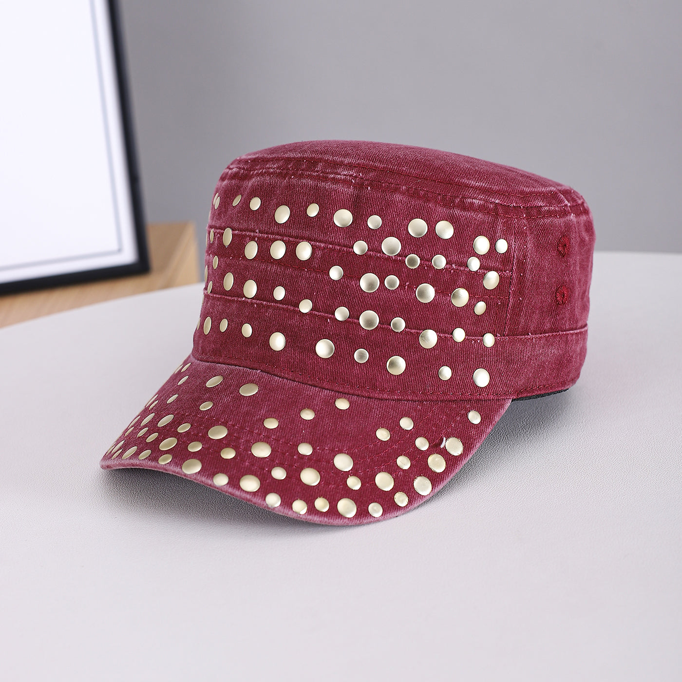 Men's And Women's Metal Rivet Decorated Washed And Distressed Material Flat-top Style Retro Punk Hat. Suitable For Daily Street Wear In School Settings.