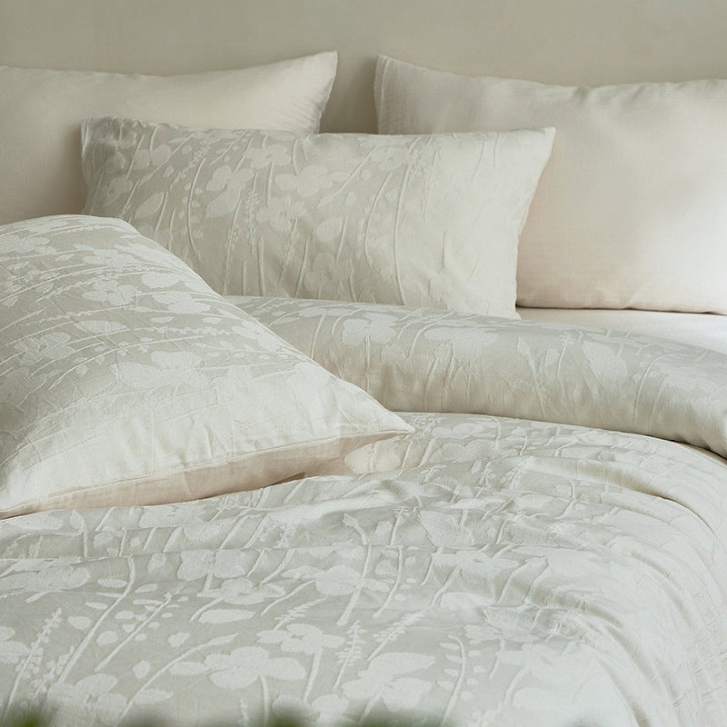 Elin Tencel Silky Jacquard Bedding Set / Sunrise