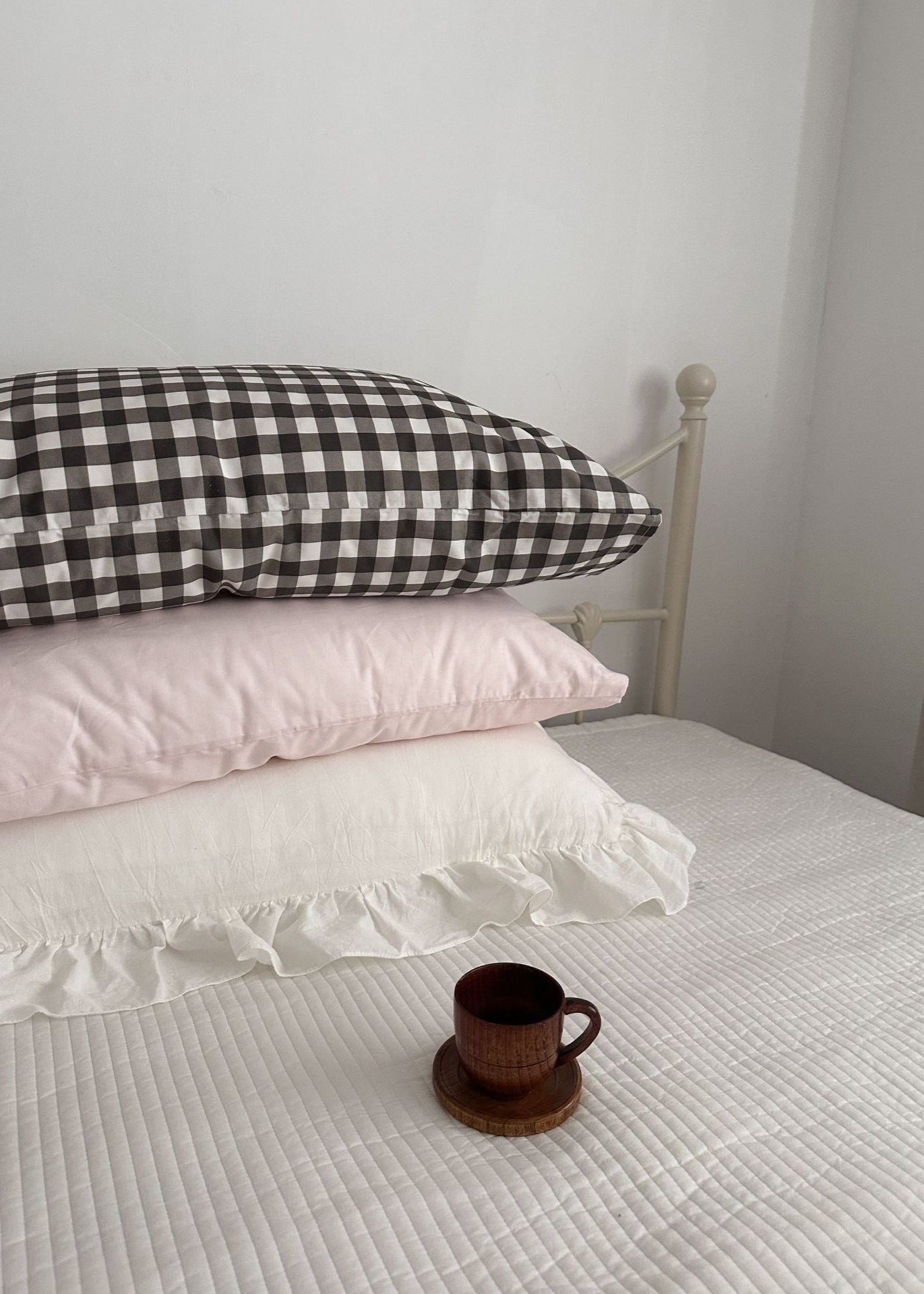 Ella Pure Cotton Pillowcases / Pink