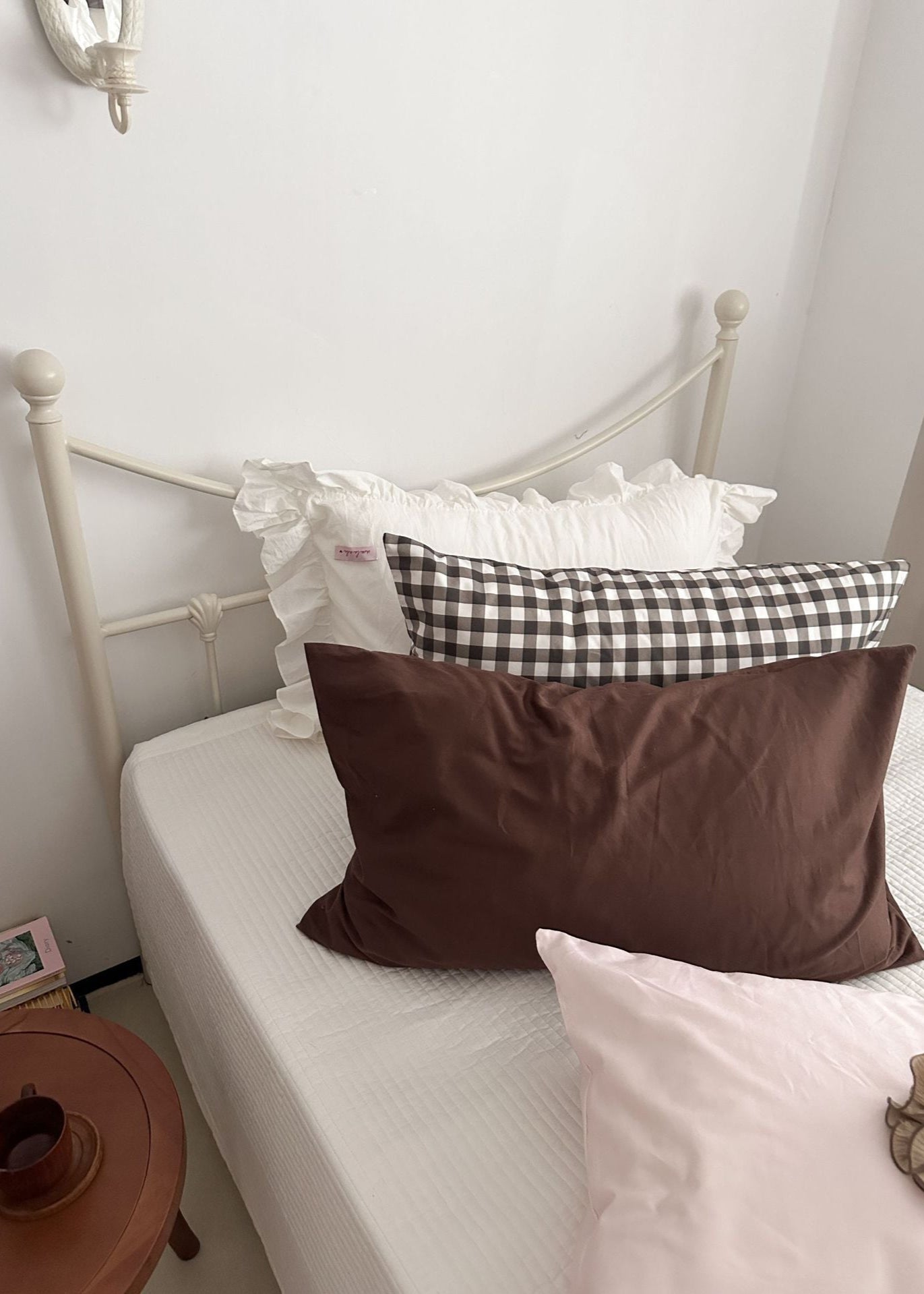 Ella Pure Cotton Pillowcases / Pink
