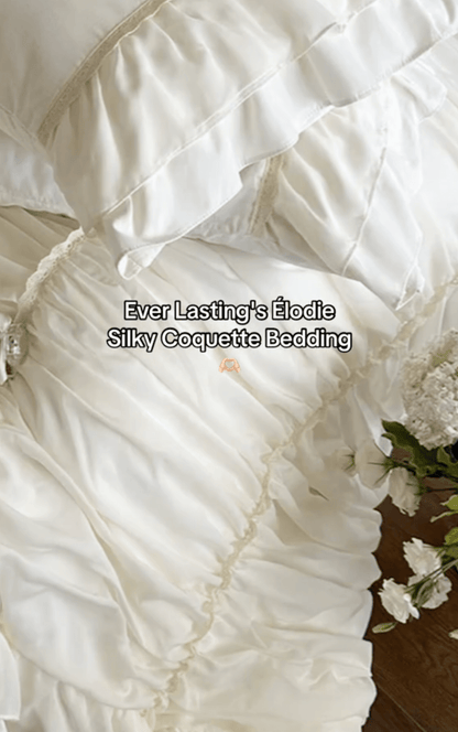 Élodie Silky Coquette Ruffled Bedding Set / Beige