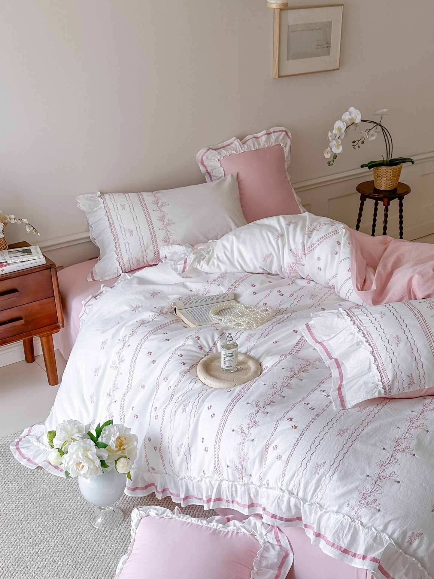 Embroidered French Lace Ruffle Bedding Set / Pink