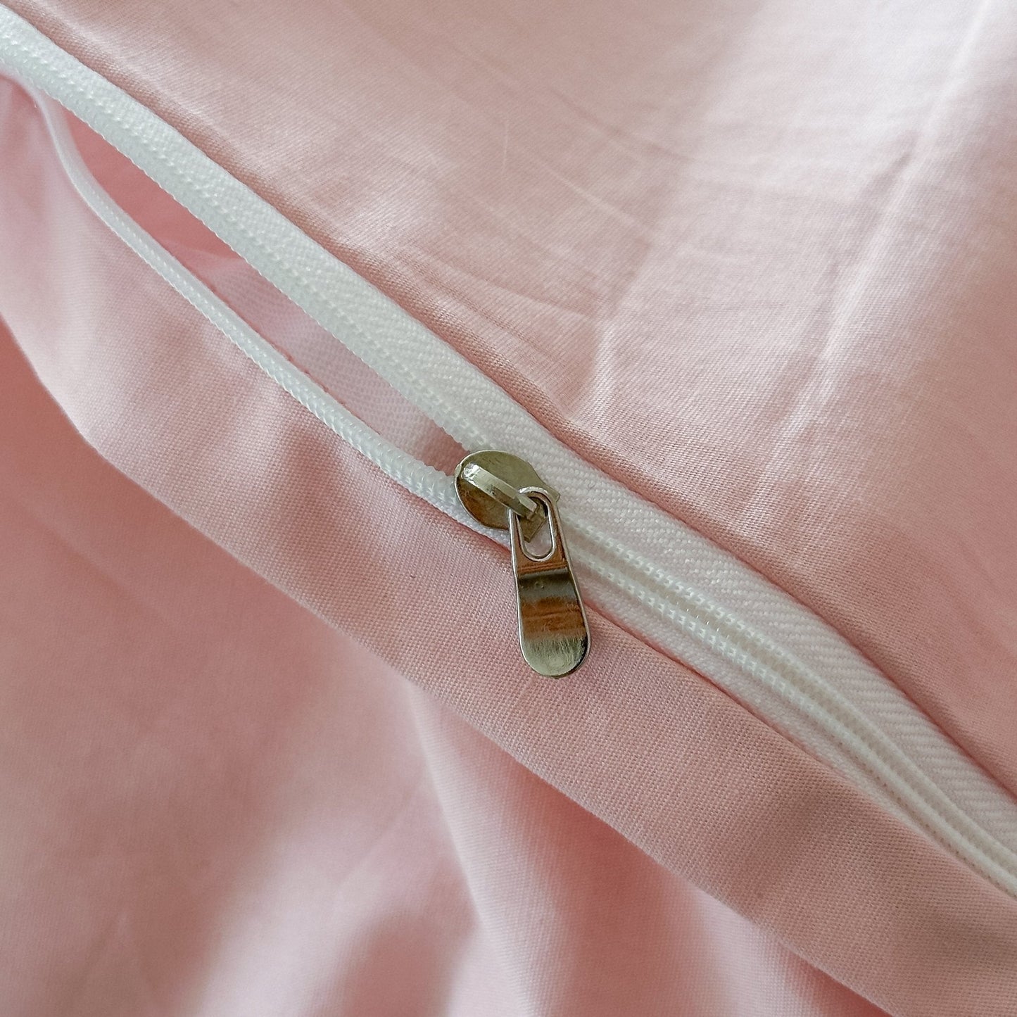 Embroidered French Lace Ruffle Pillowcases / Pink