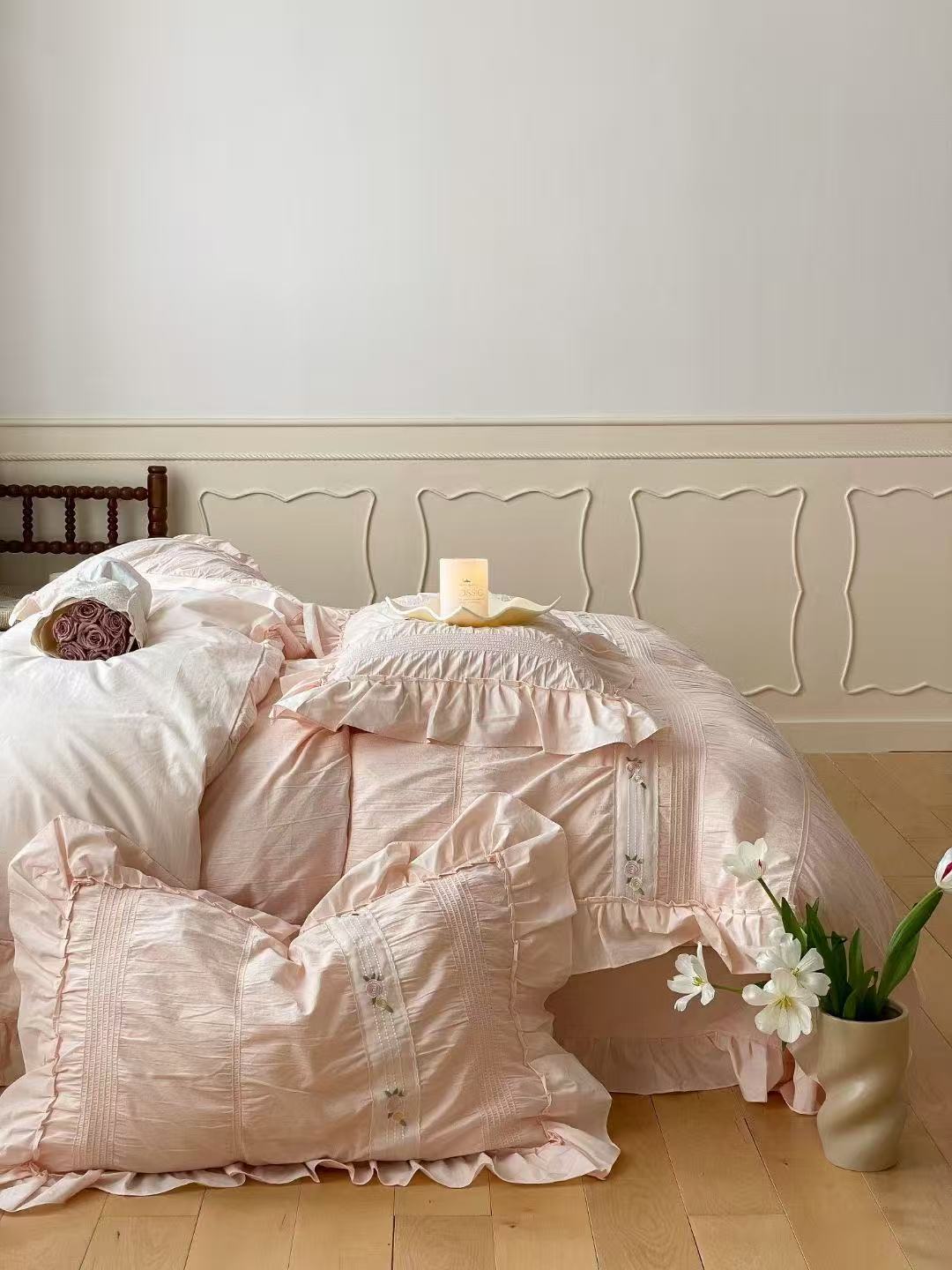 Embroidered Lace Ruffle Bedding Set / Pink