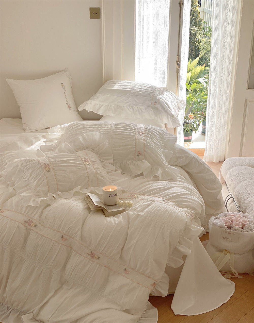 Embroidered Lace Ruffle Bedding Set / White