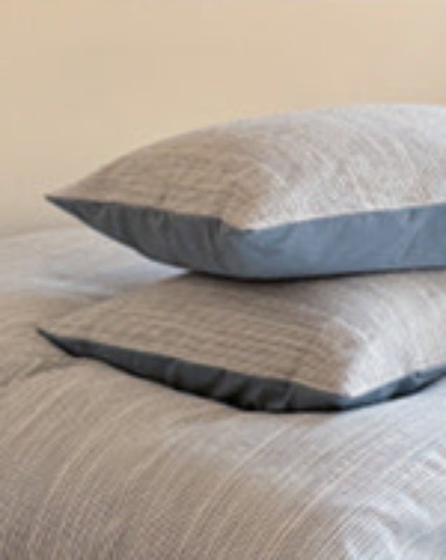 Emma Duo Striped Jacquard Bedding Set / Gray