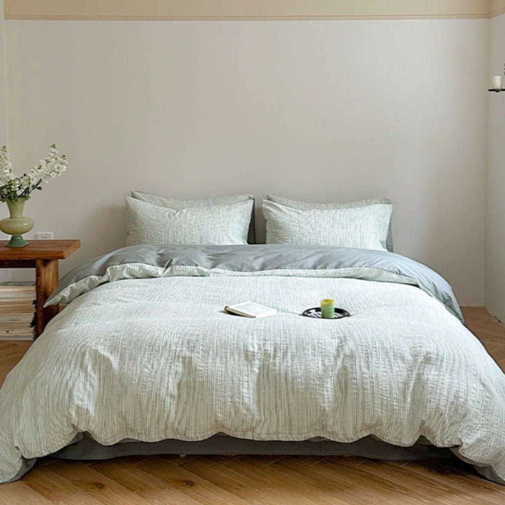 Emma Duo Striped Jacquard Bedding Set / Black