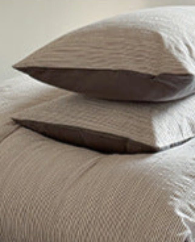 Emma Duo Striped Jacquard Bedding Set / Blue