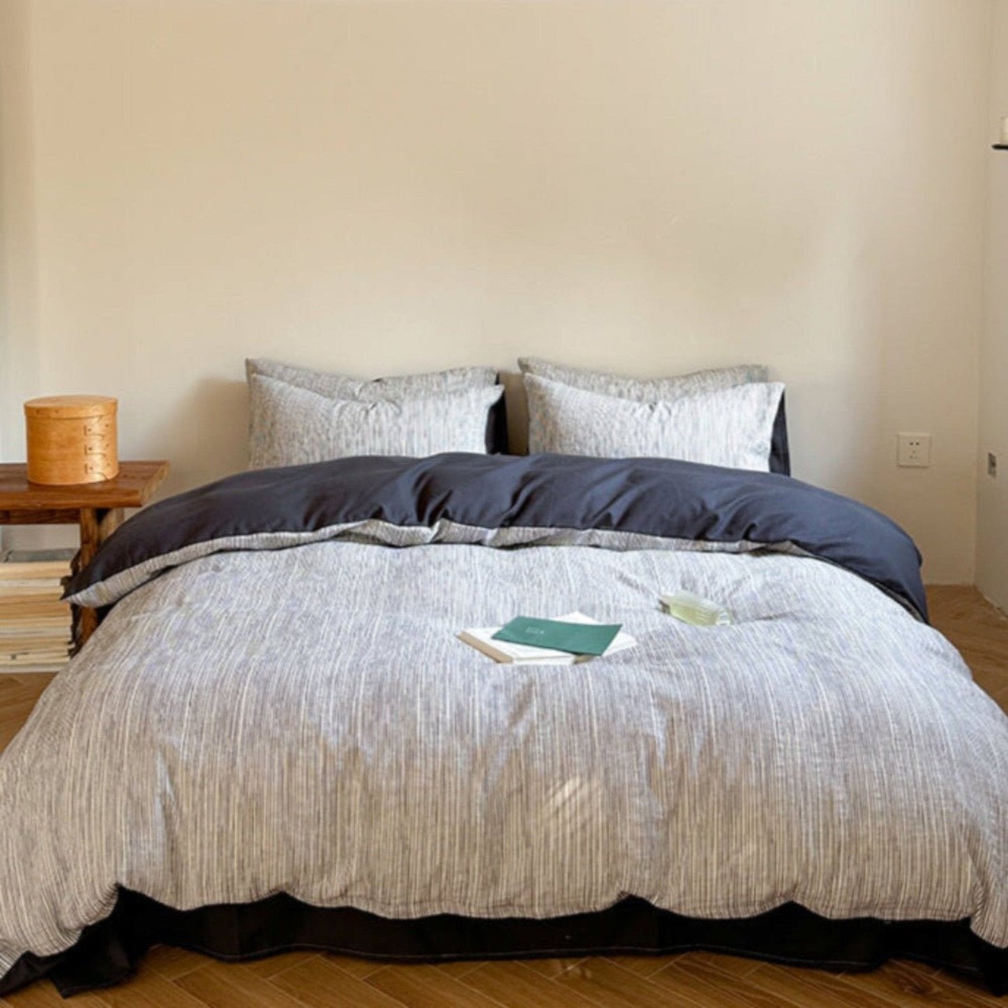 Emma Duo Striped Jacquard Bedding Set / Pink