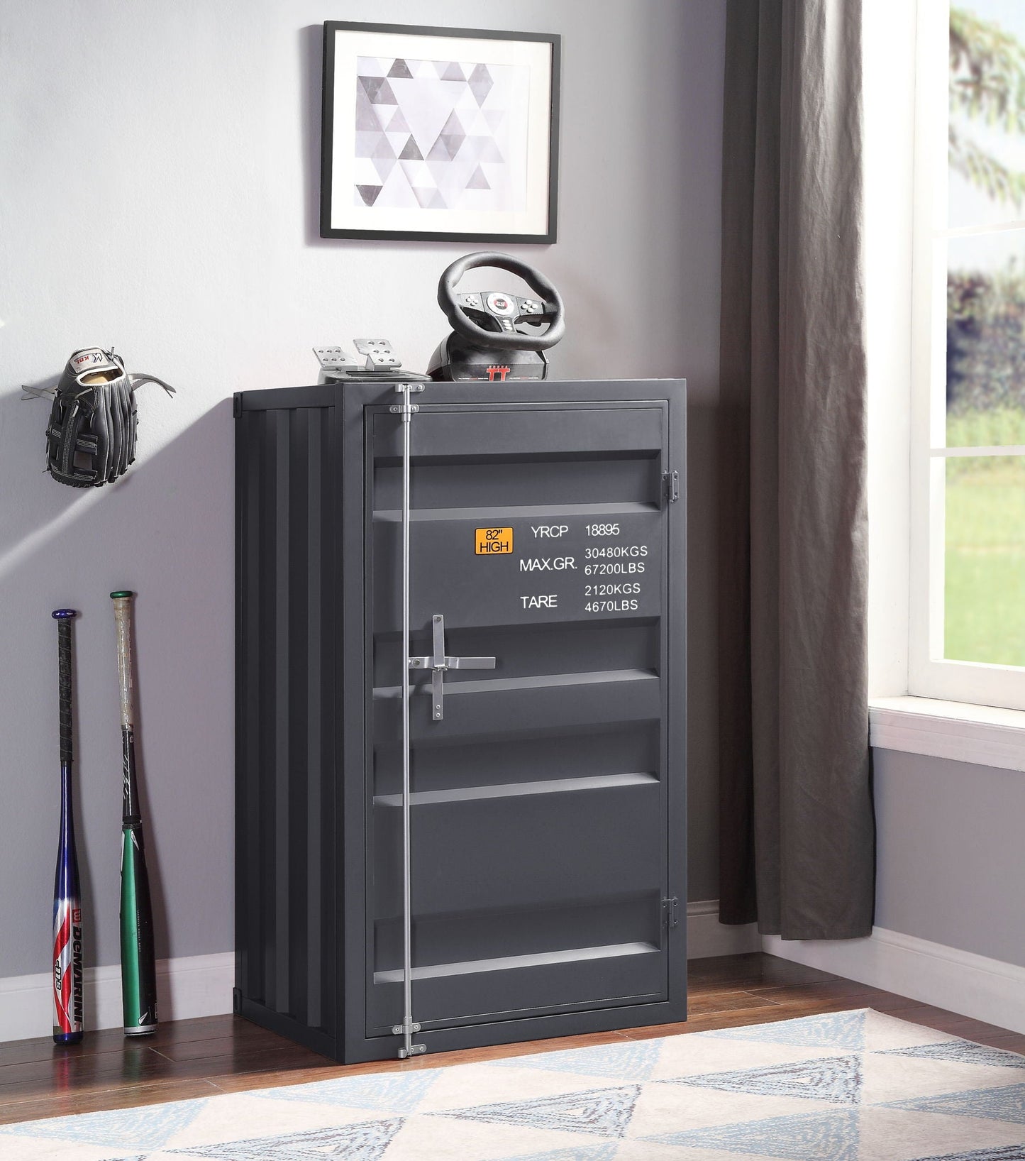 Cargo Ample Storage Chest