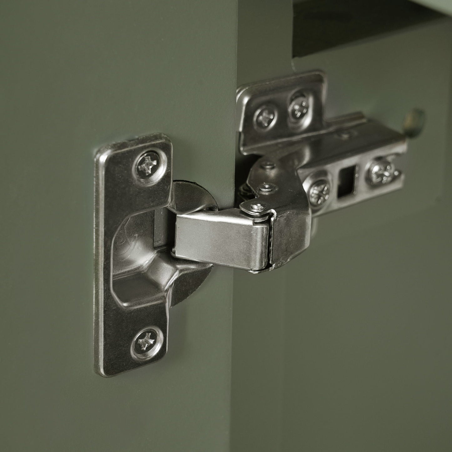 Traditional Bathroom Vanity Set With Soft Close Doors