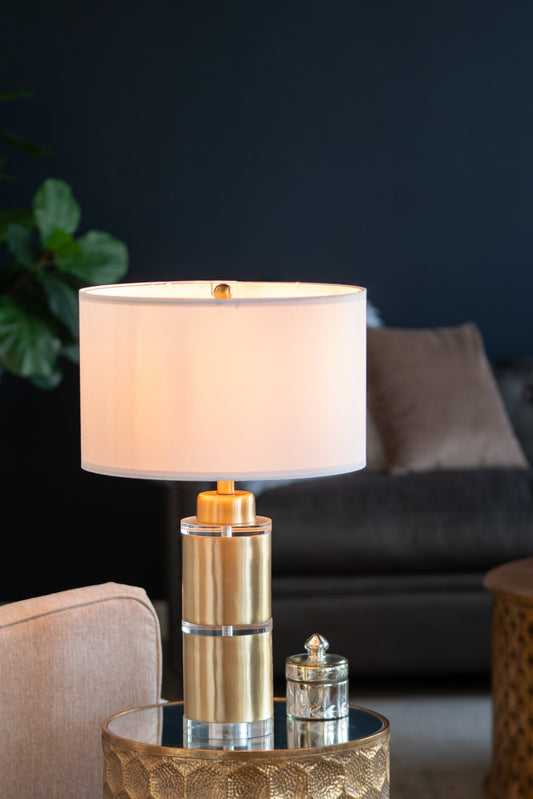 D15x25.5" Table Lamp