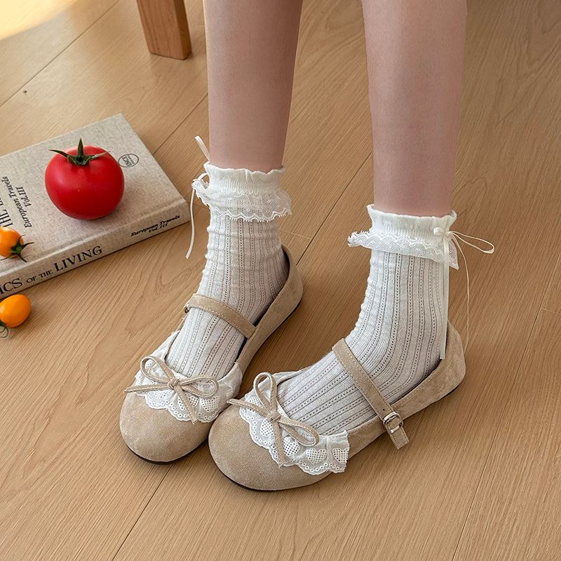 French Retro Lace Shallow Mouth Single Shoes For Women In The Spring And Summer Of 2026 Beautiful And Fashionable Paired With Skirts And Flat New Shoes