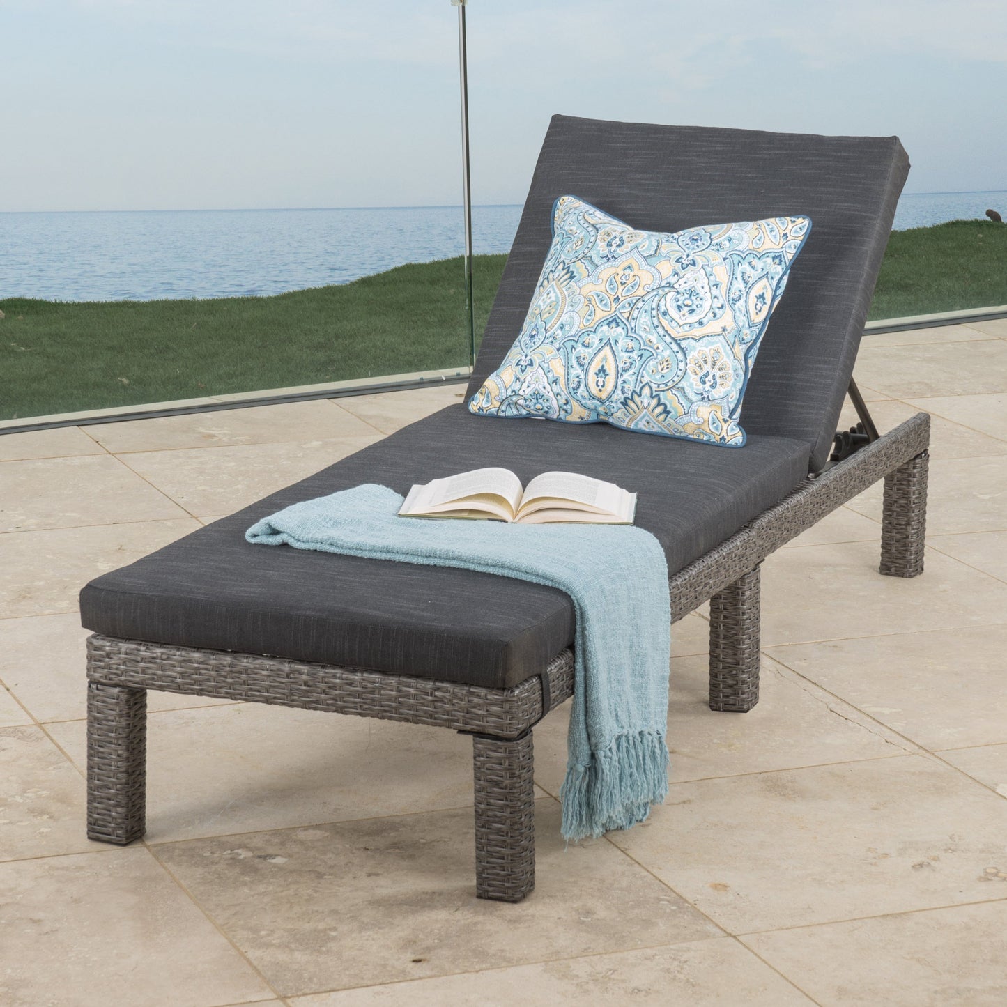 Puerta KD Chaise Lounge, Mixed