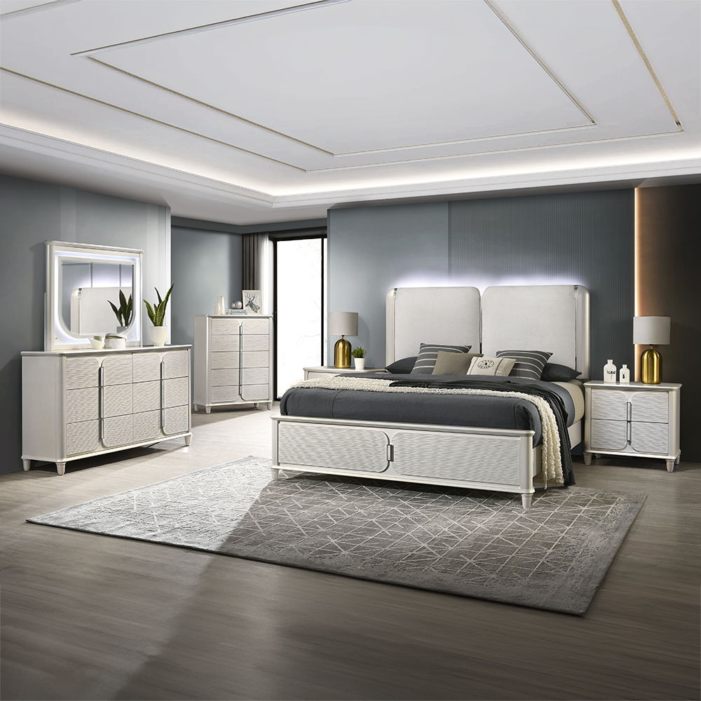 Laveda - Mirror With LED - Pearl White
