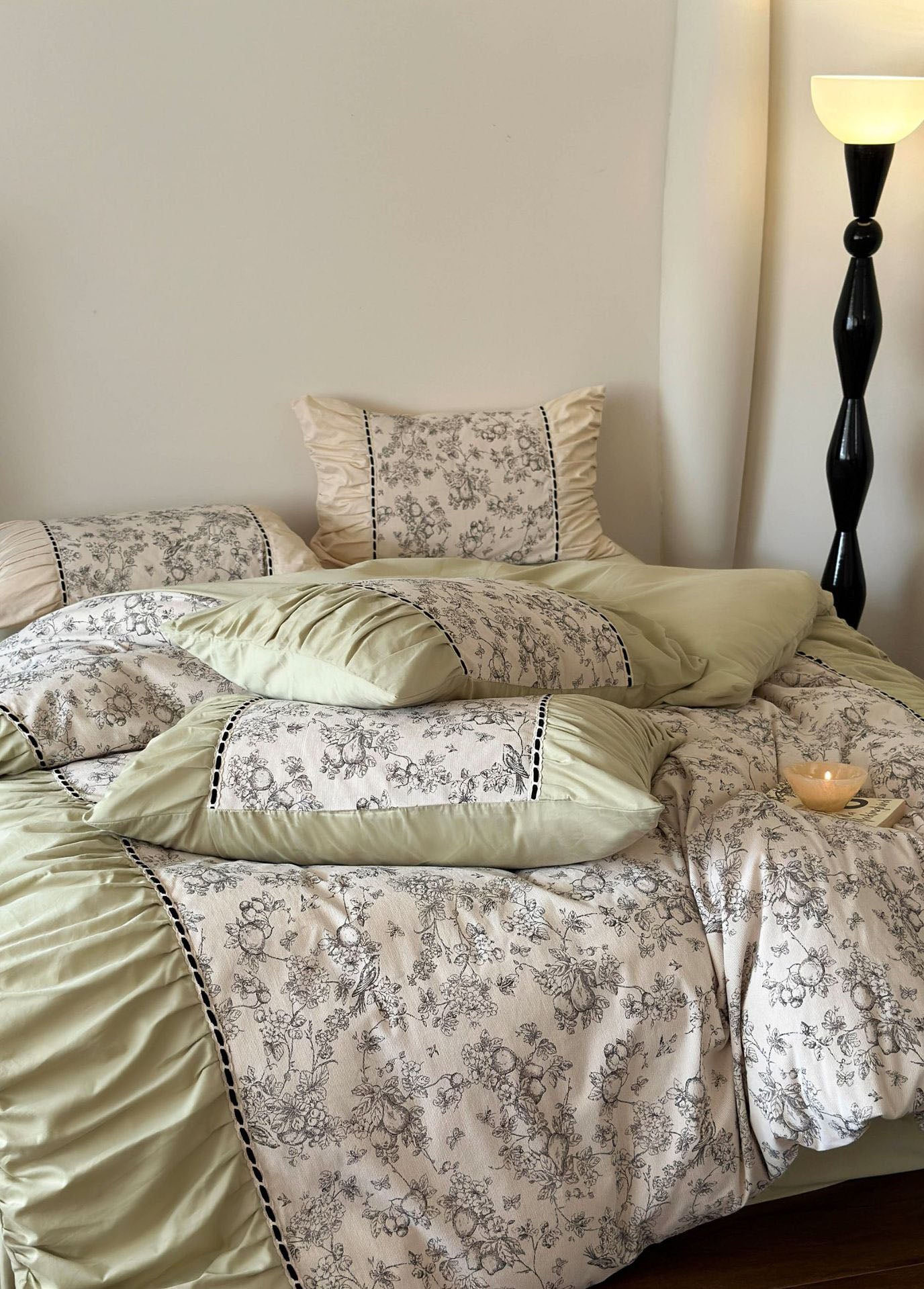 French Black Lace Bedding Set / Cream