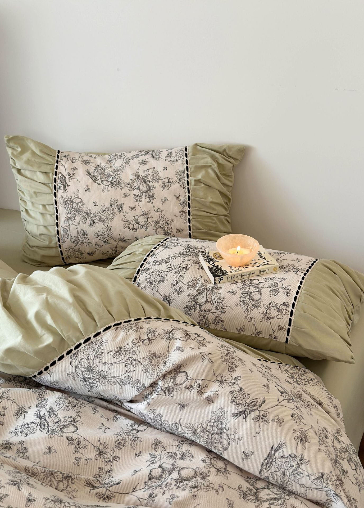 French Black Lace Bedding Set / Cream