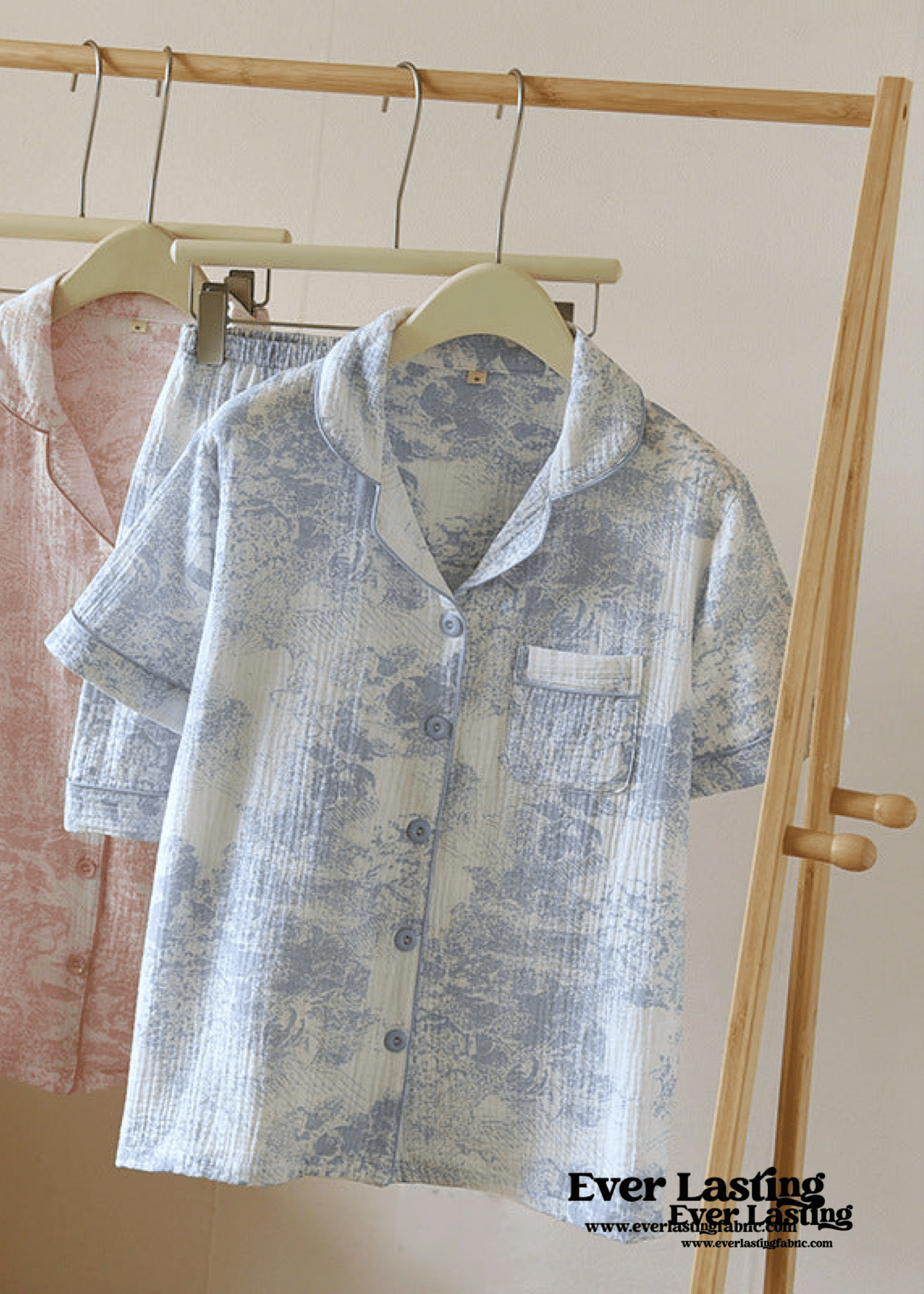French Cottage Short Sleeves and Shorts Cotton Pajama Set / Pink