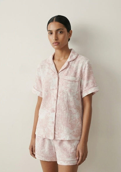 French Cottage Short Sleeves and Shorts Cotton Pajama Set / Pink