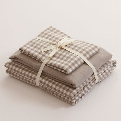 Gingham Bedding Set / Red