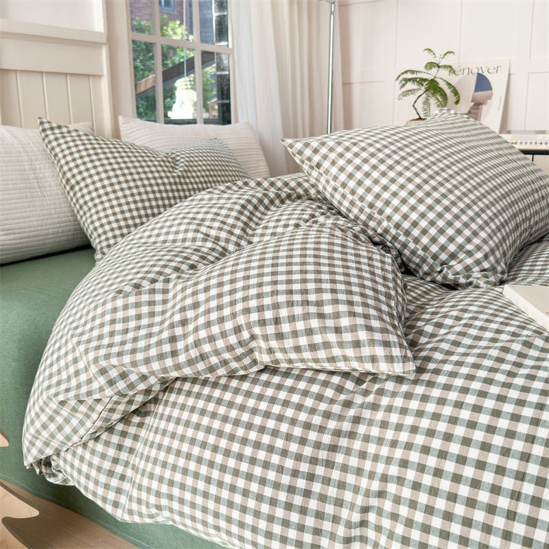 Gingham Bedding Set / Red