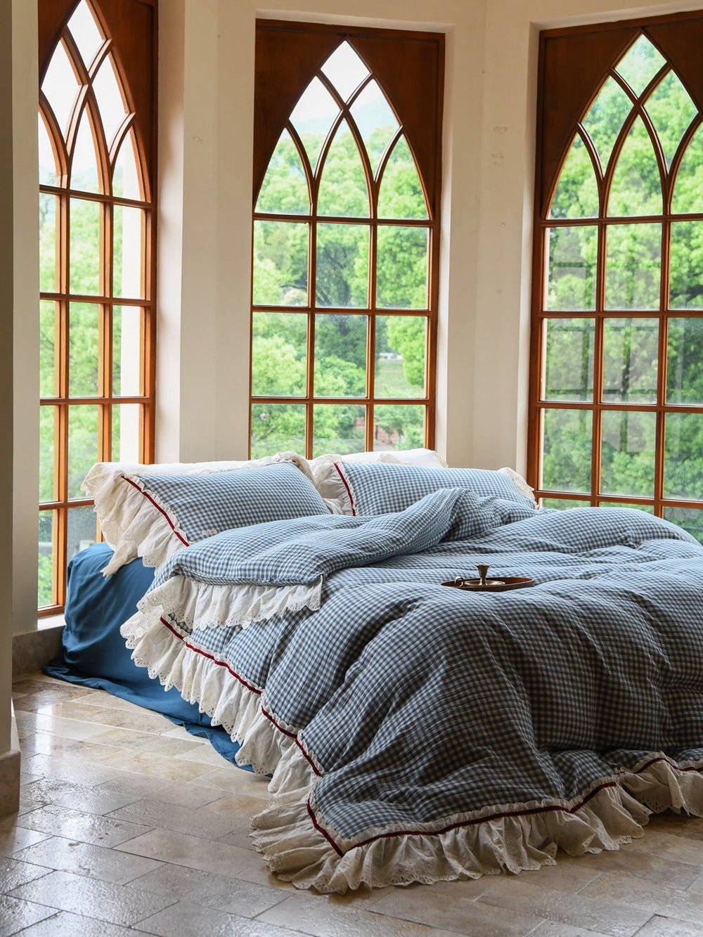 Gingham Floral Ruffle Bedding Set / Blue White