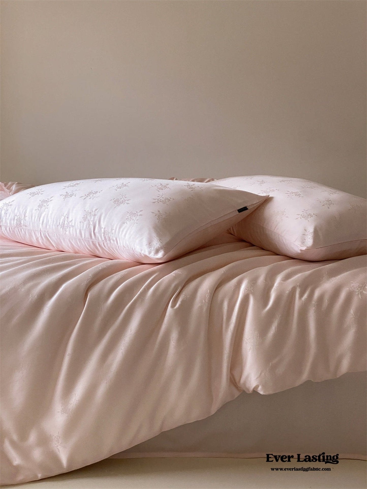Grace Silky Floral Luxury Bedding Set / Cream