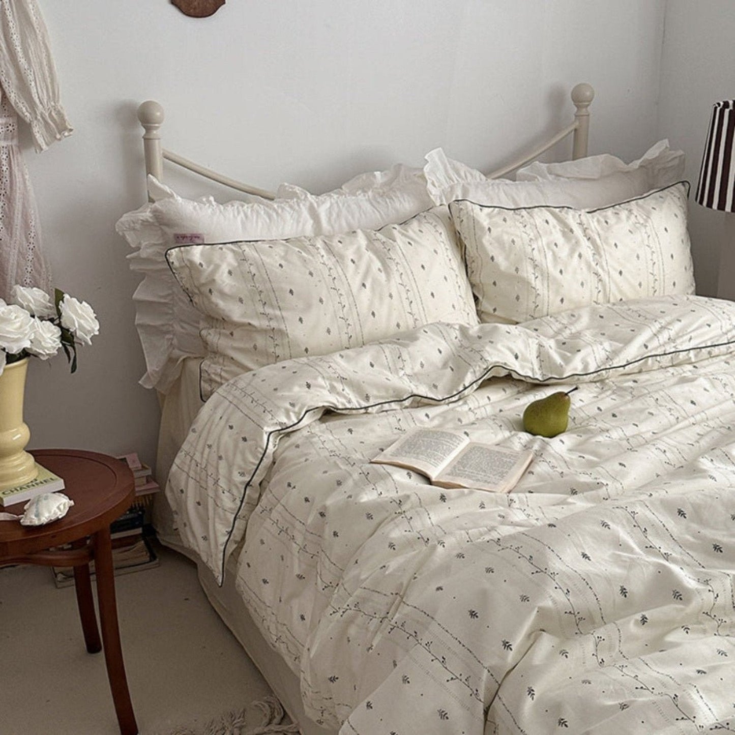 Hannah Vintage Floral Braids Cotton Bedding Set / Beige