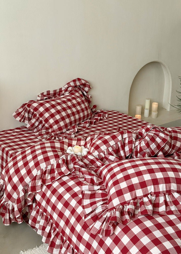 Hattie Gingham Ruffle Bedding Set / Red