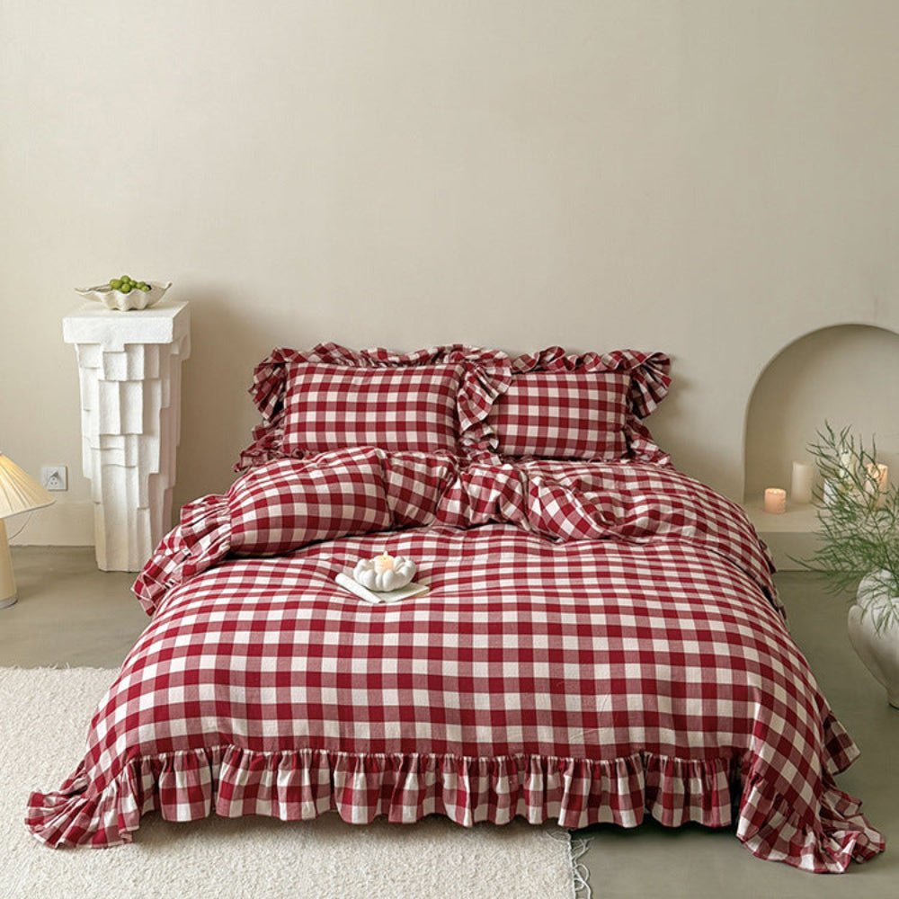 Hattie Gingham Ruffle Bedding Set / Red