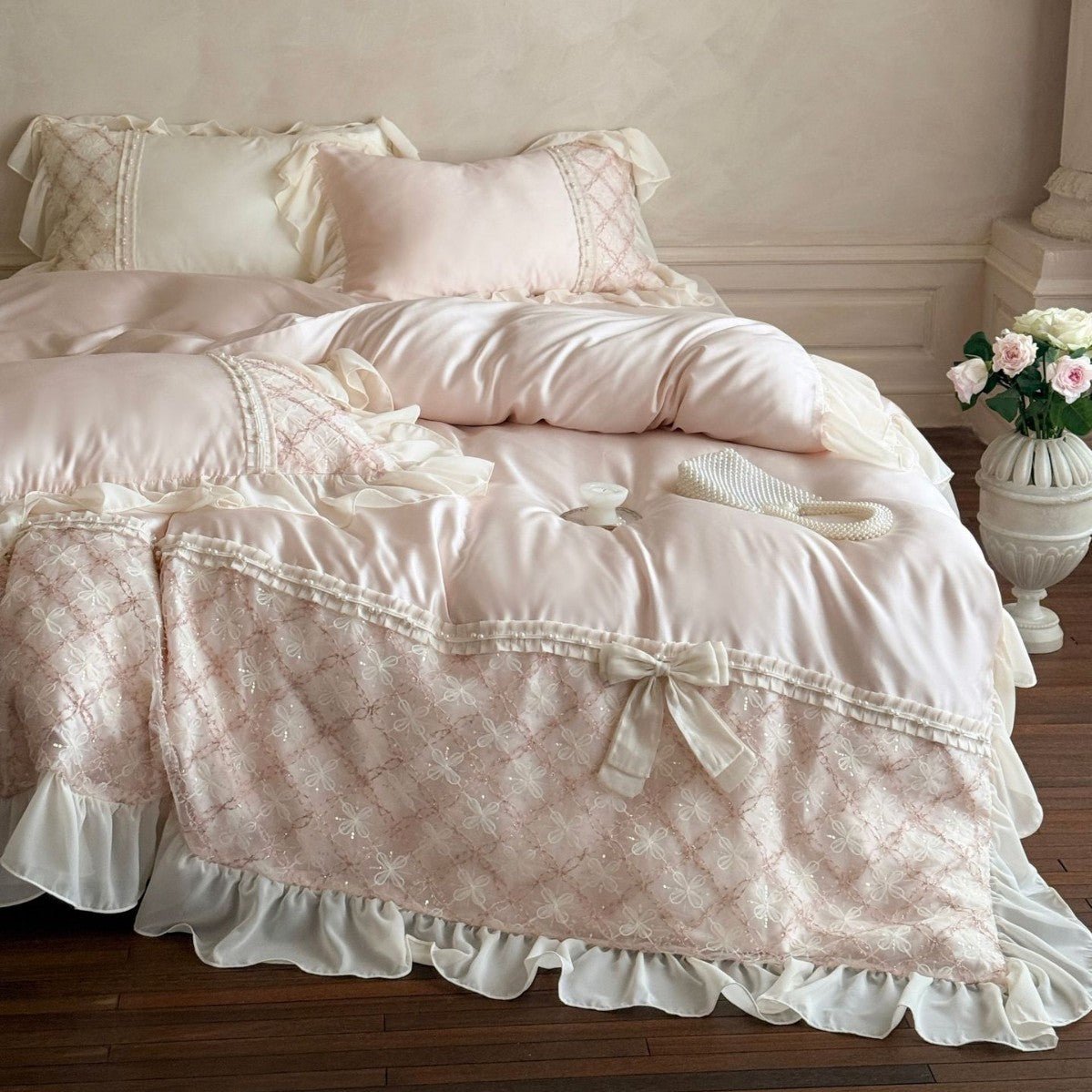 Haute Pearl TENCEL™ Bedding Set / White Romance