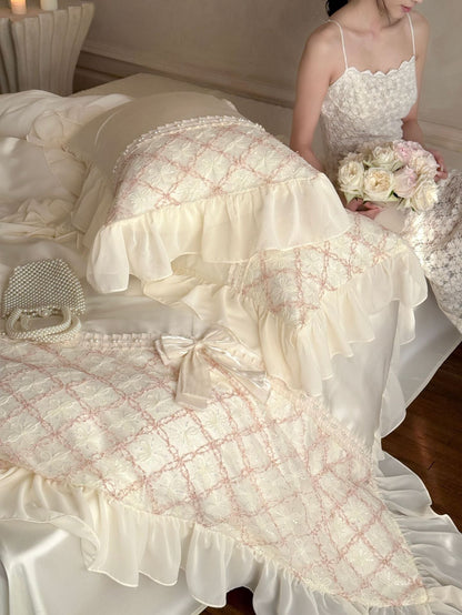 Haute Pearl TENCEL™ Bedding Set / White Romance