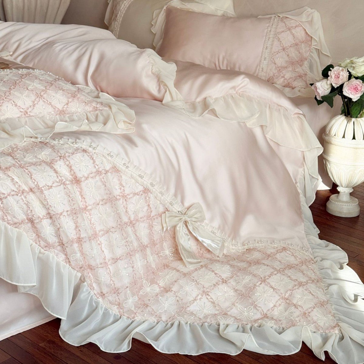 Haute Pearl TENCEL™ Bedding Set / White Romance