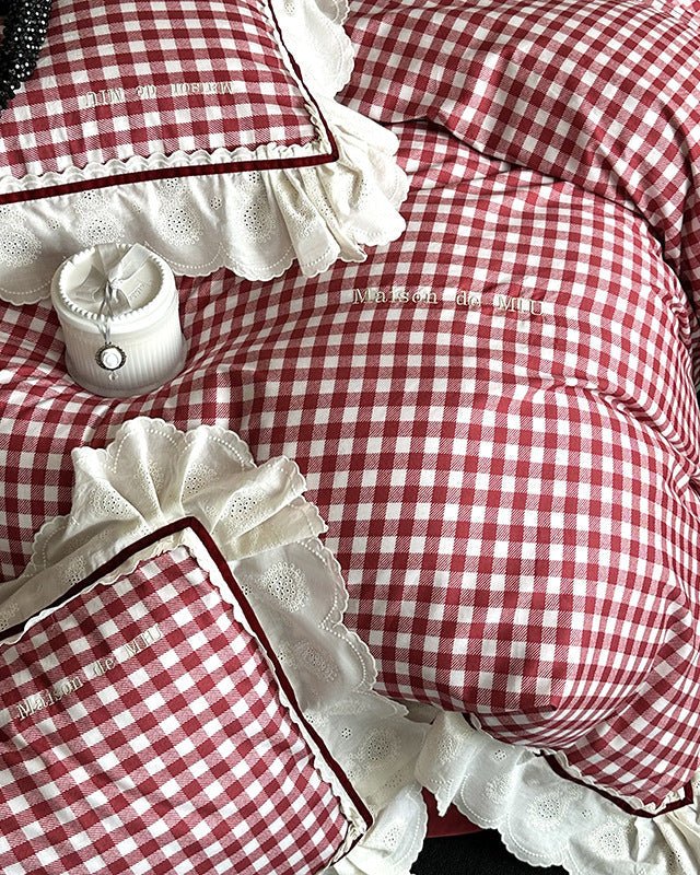 Hazel Vintage Gingham Ruffle Bedding Set / Red