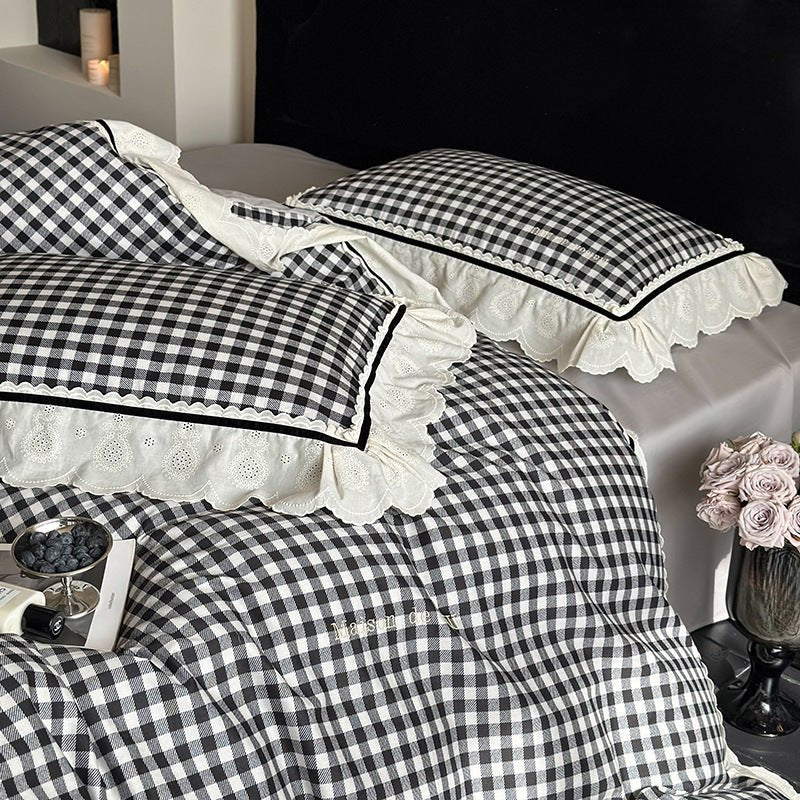Hazel Vintage Gingham Ruffle Bedding Set / Red
