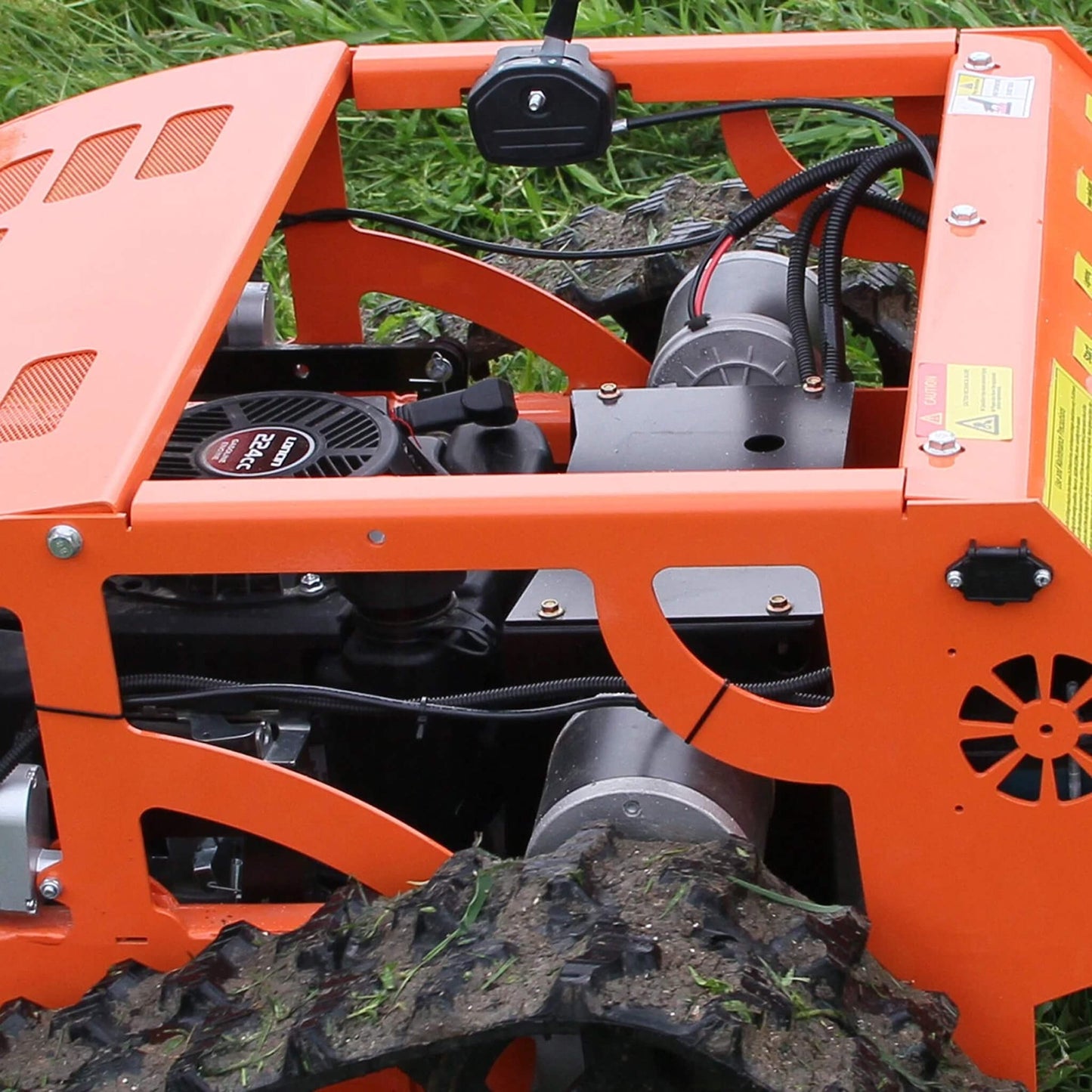 Heavy-Duty 9HP Commercial Remote-Controlled Gasoline-Powered Mower (SAK92146)