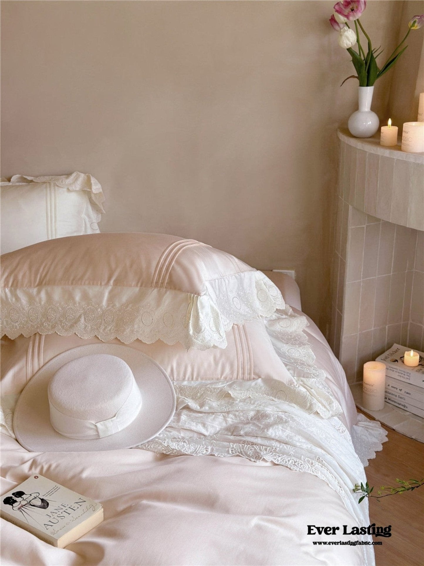 Isabelle Silky Cottage Ruffled Bedding Set / Pink