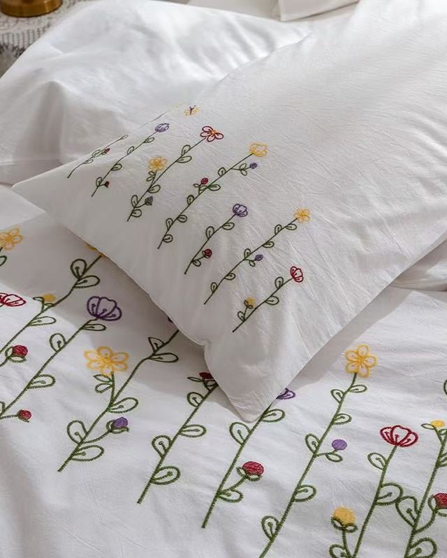 Isla White Floral Embroidered Bedding Set / Rainbow
