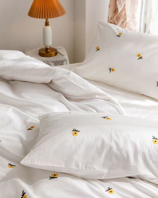 Isla White Floral Embroidered Bedding Set / Sunflower