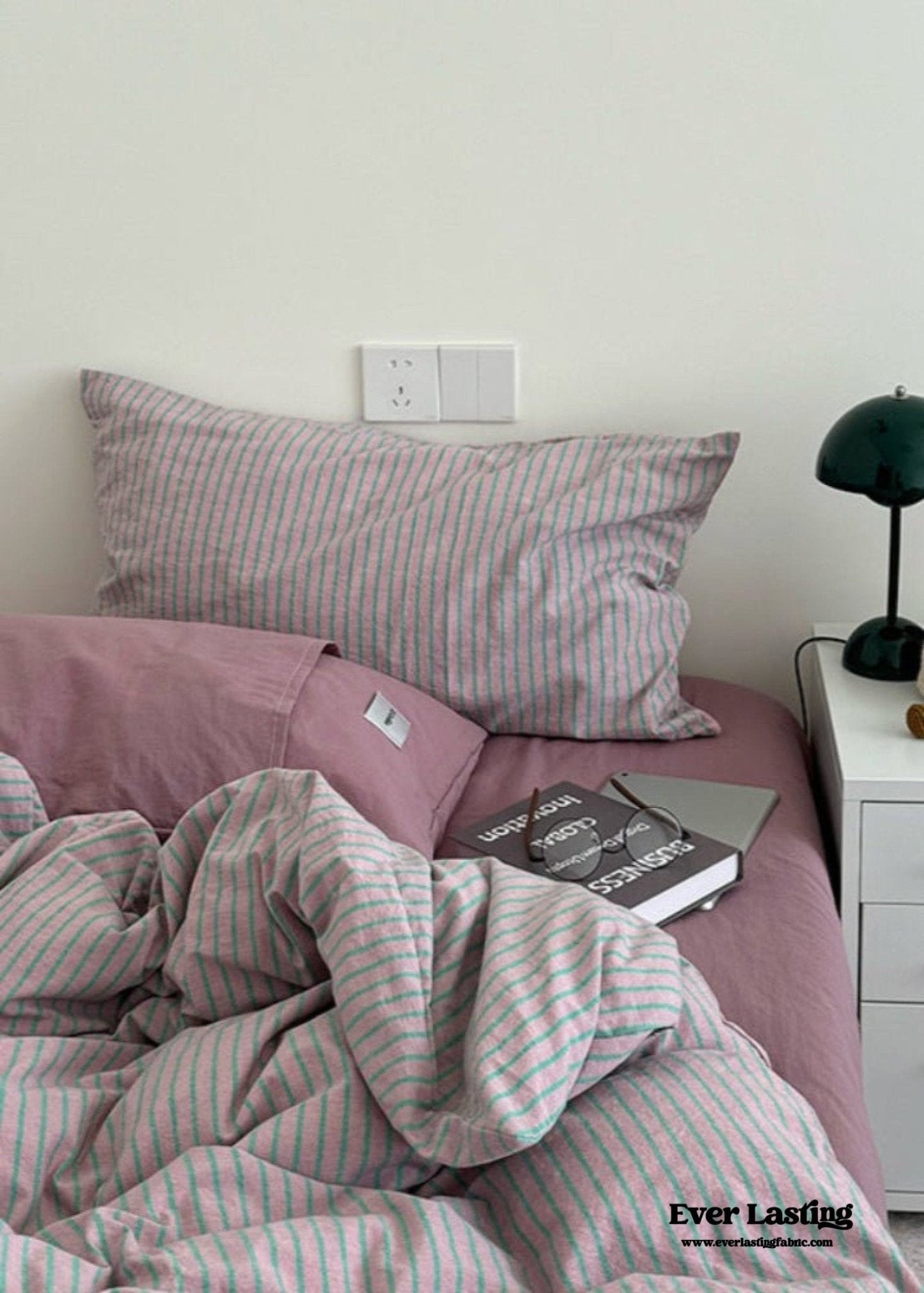 James Striped Bedding Set / Purple
