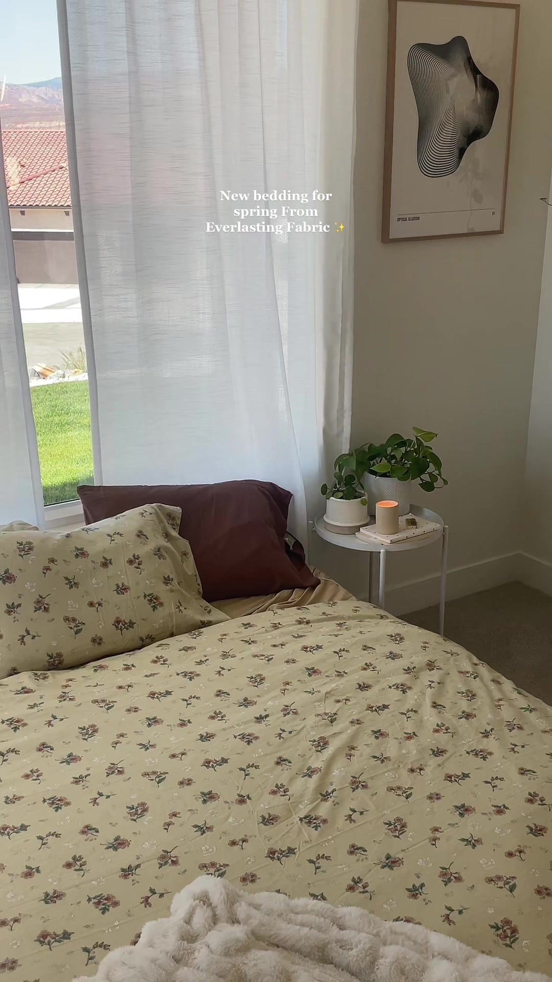 Jersey Knit Cotton Floral Bedding Set / White + Dark Blue
