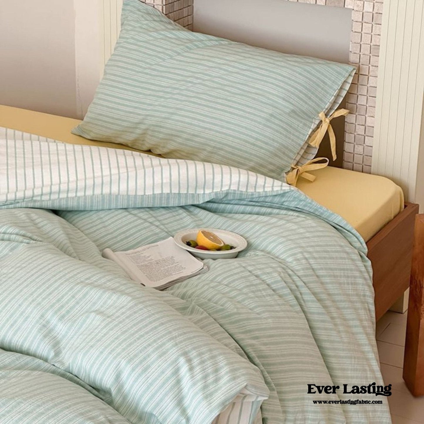Josie Bow Tied Striped Bedding Set / Blue