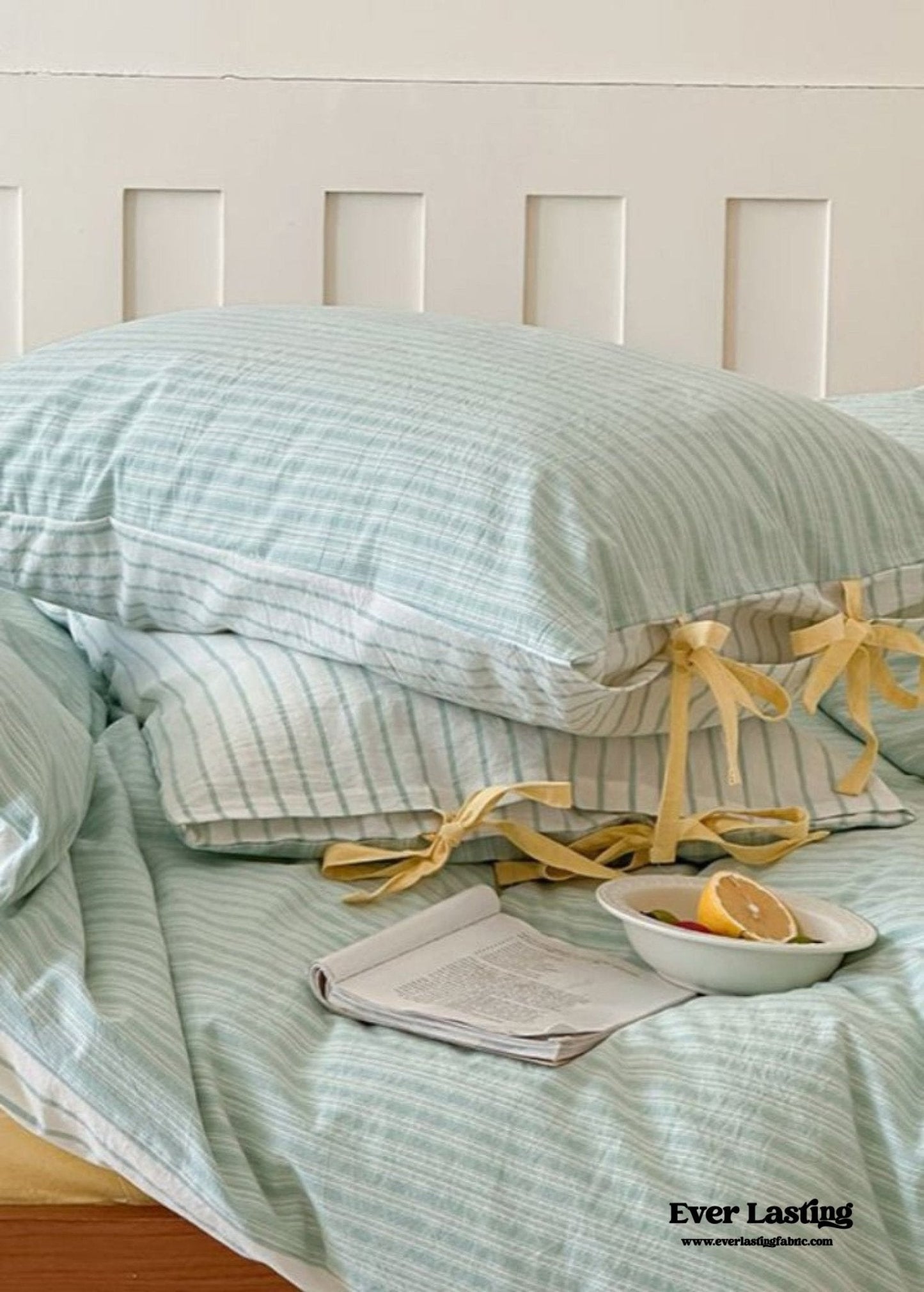 Josie Bow Tied Striped Bedding Set / Blue