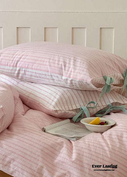 Josie Bow Tied Striped Bedding Set / Blue