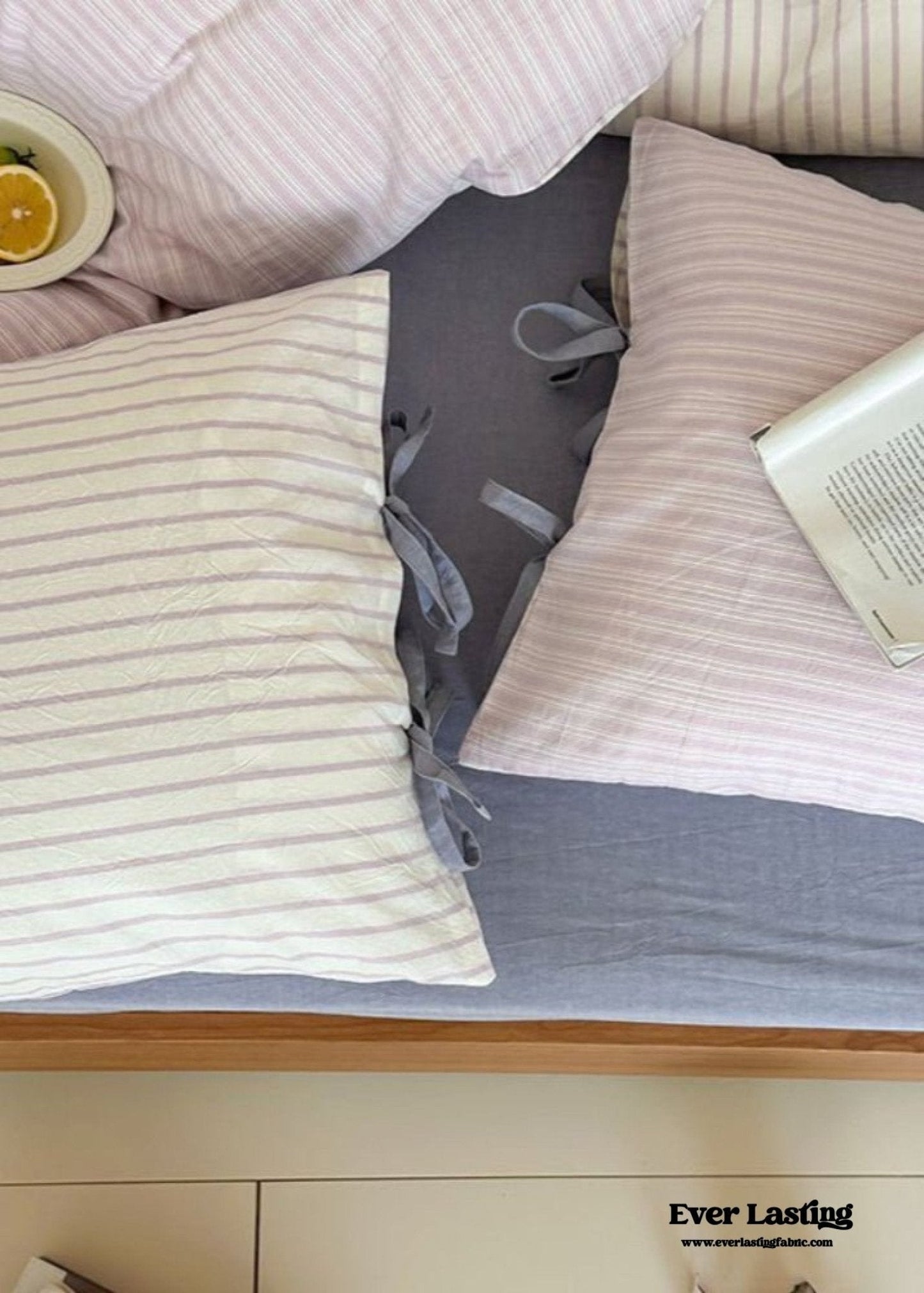 Josie Bow Tied Striped Bedding Set / Gray