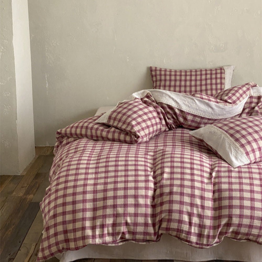June Lace Double Gauze Gingham Bedding Set / Red