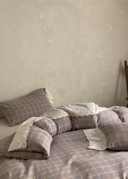 June Lace Double Gauze Gingham Bedding Set / Red