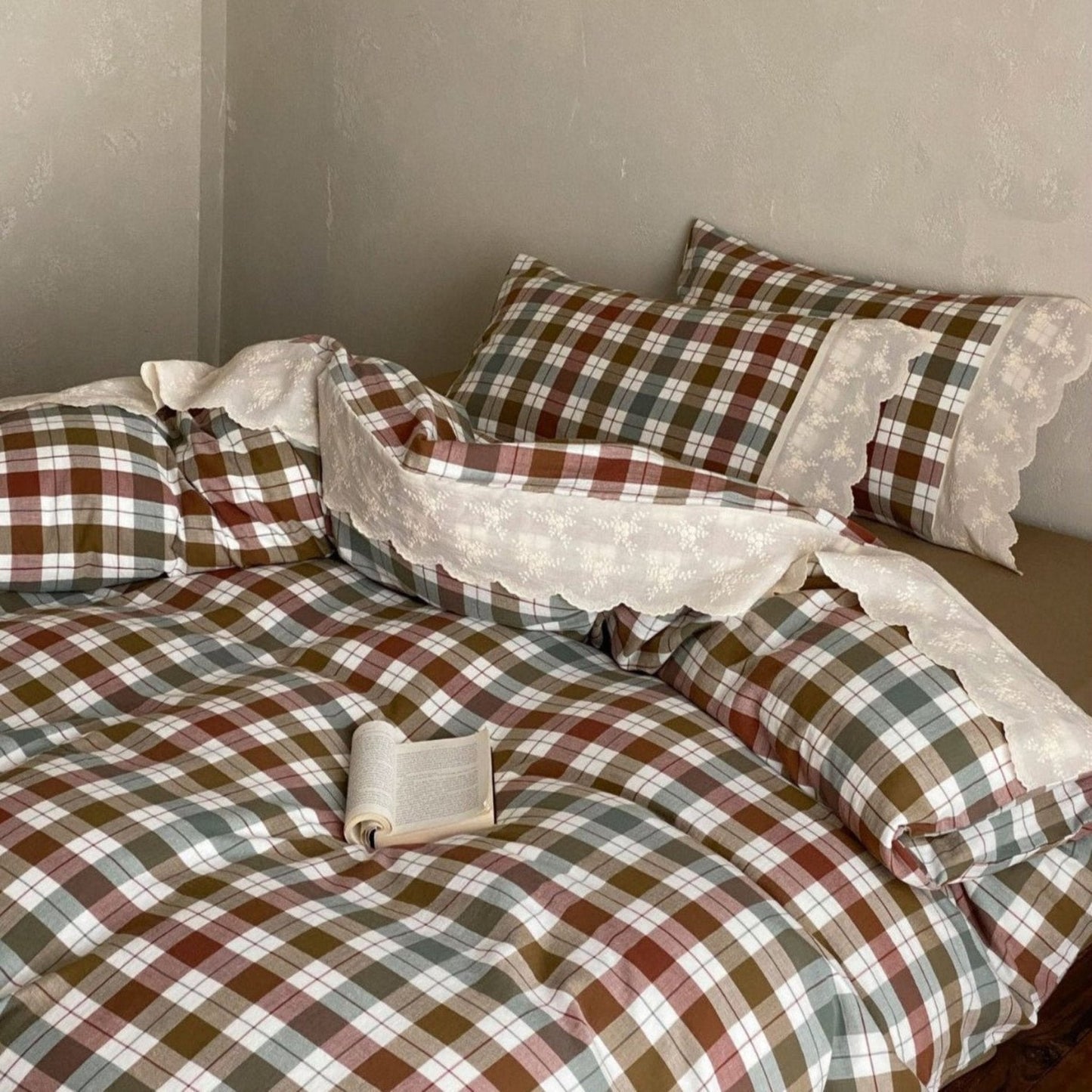 June Lace Double Gauze Gingham Bedding Set / Khaki