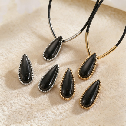Vintage Black Drop Pendant Necklace & Earrings Set