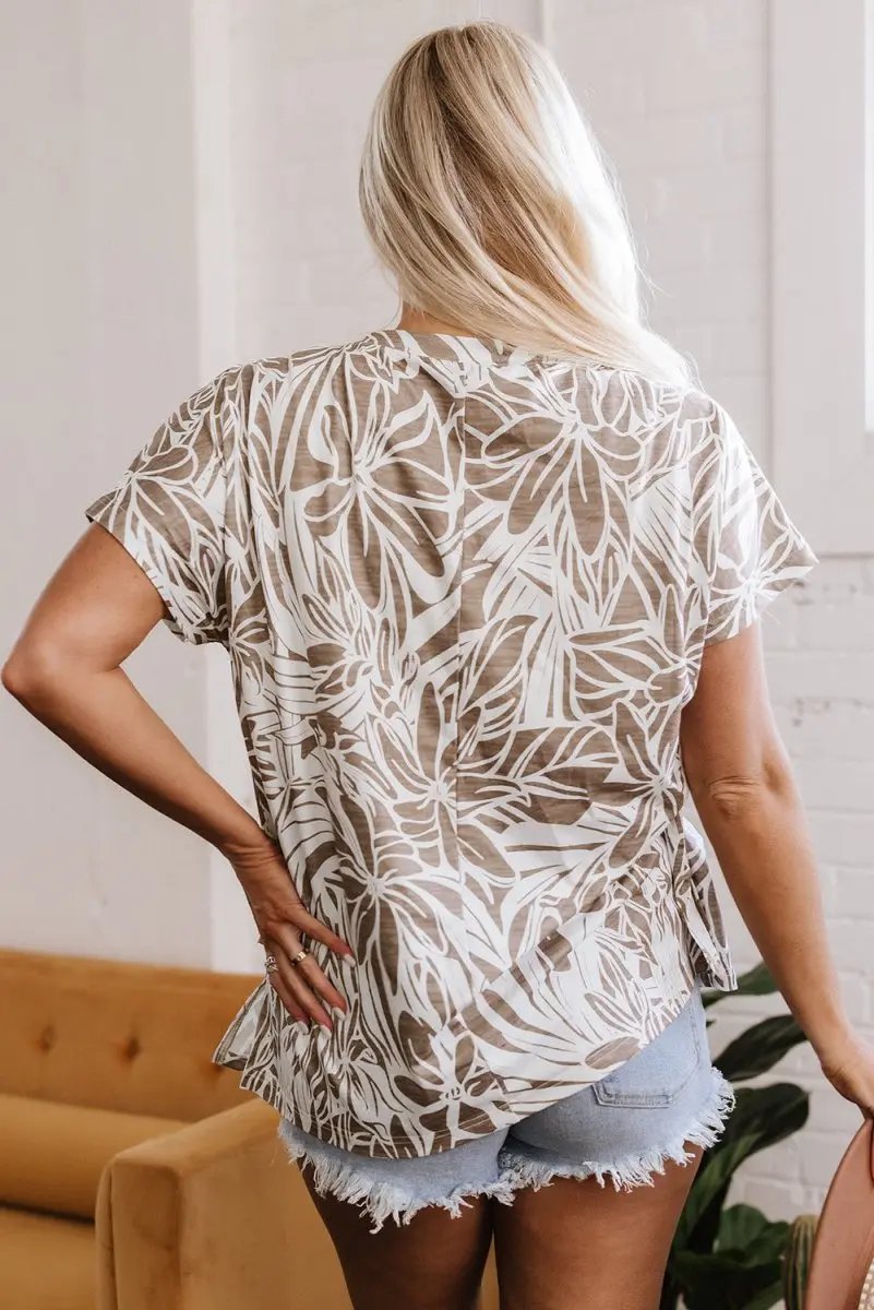 Accessories Love Salve Floral V-Neck Women's Casual Blouse: Summer Style, Loose Fit